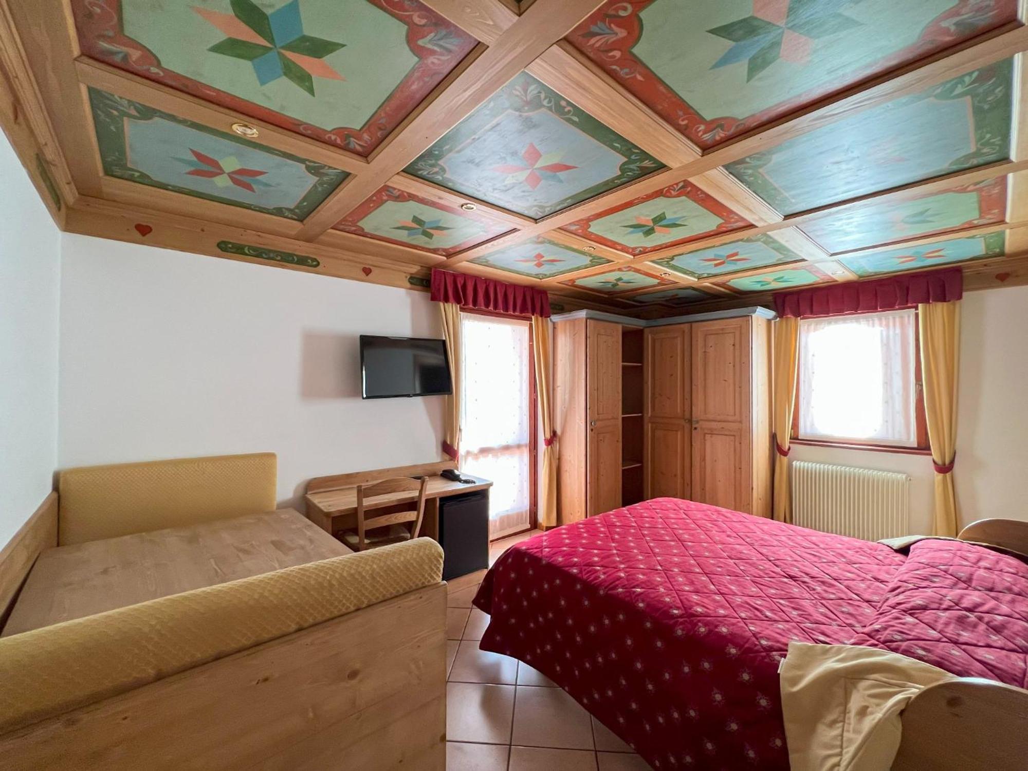 Hotel Residence Dahu Passo del Tonale Værelse billede