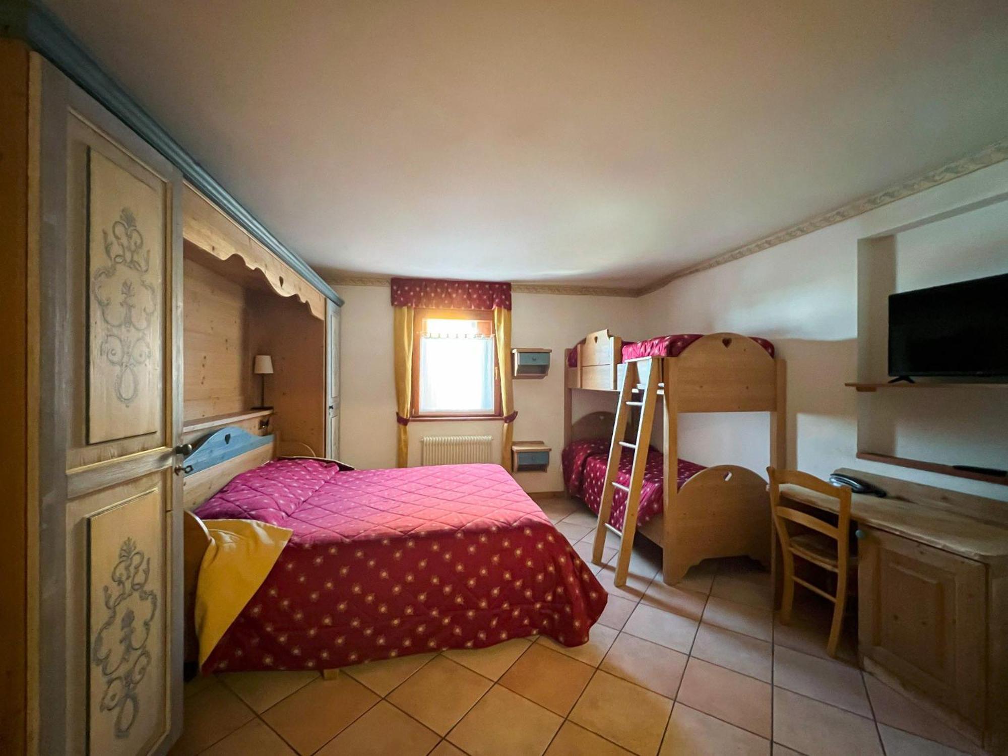 Hotel Residence Dahu Passo del Tonale Værelse billede