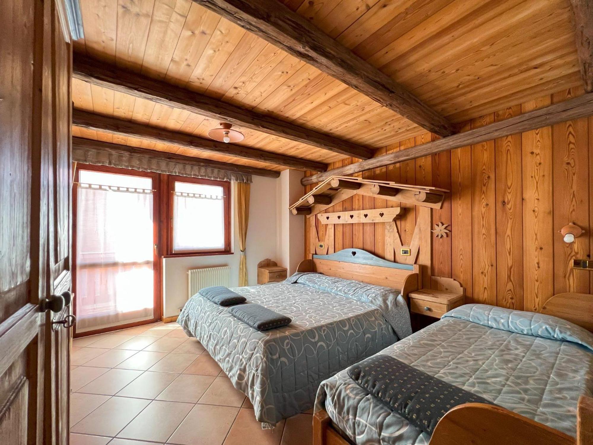 Hotel Residence Dahu Passo del Tonale Værelse billede