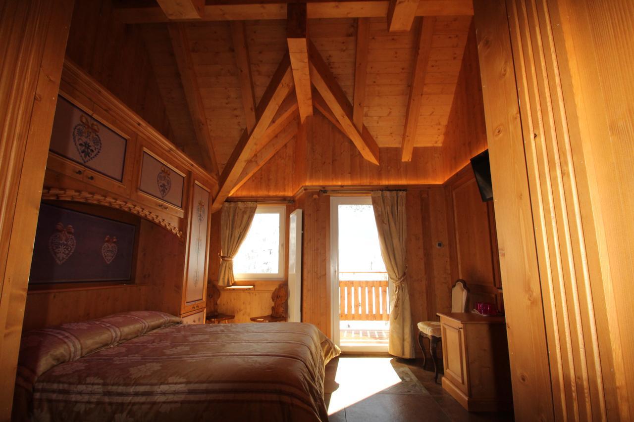 Hotel Residence Dahu Passo del Tonale Eksteriør billede