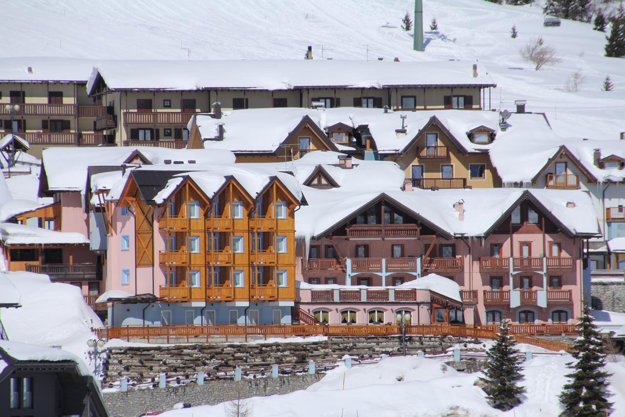 Hotel Residence Dahu Passo del Tonale Eksteriør billede